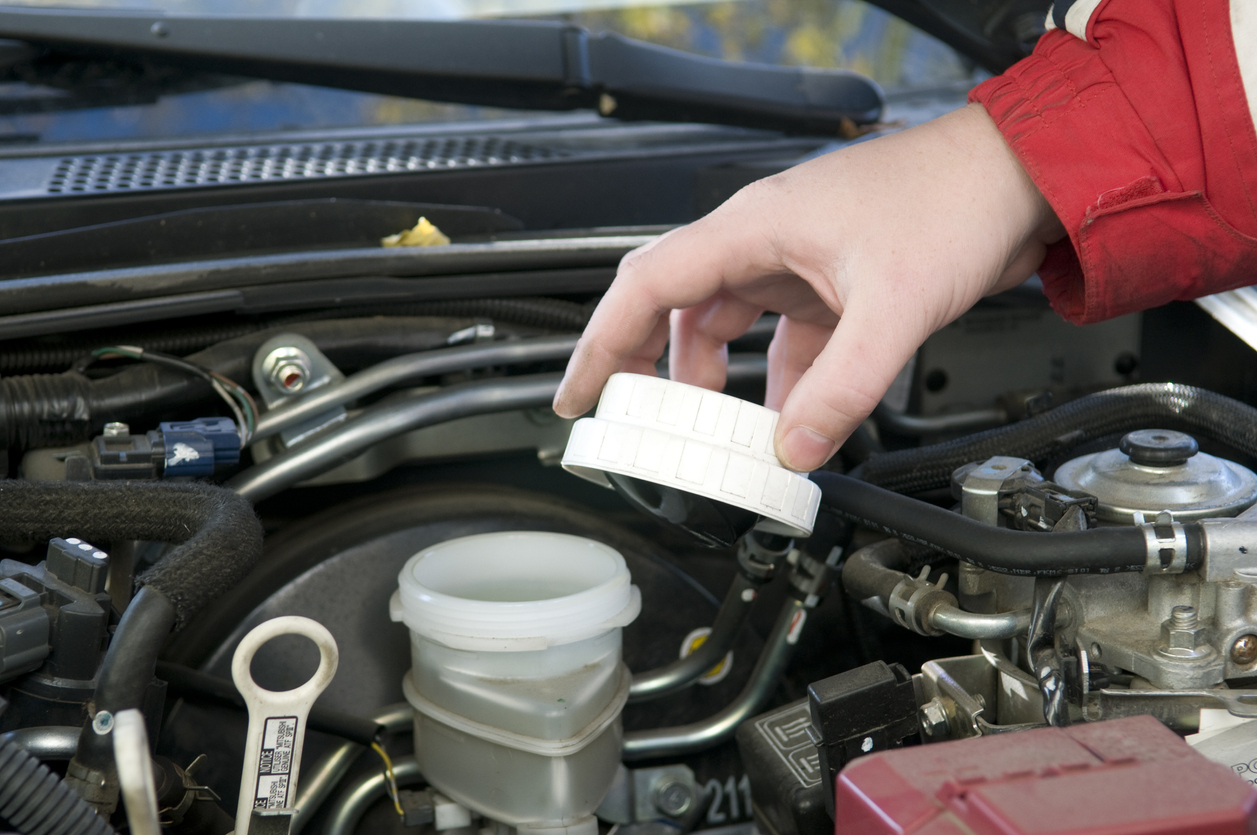 How to Flush Brake Fluid